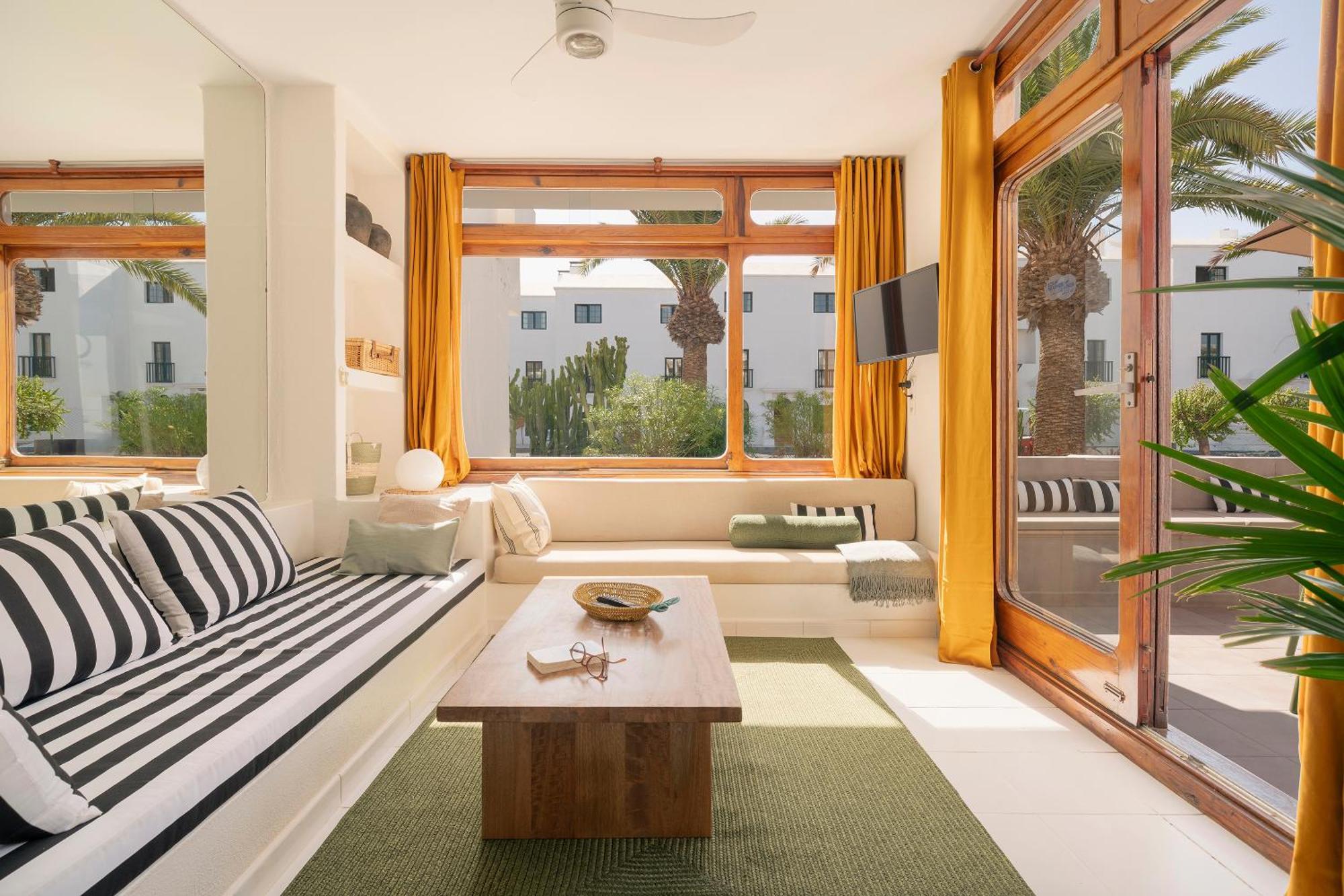 Lanzarote Beach Apartments, Casa Bruna Коста-Тегісе Екстер'єр фото